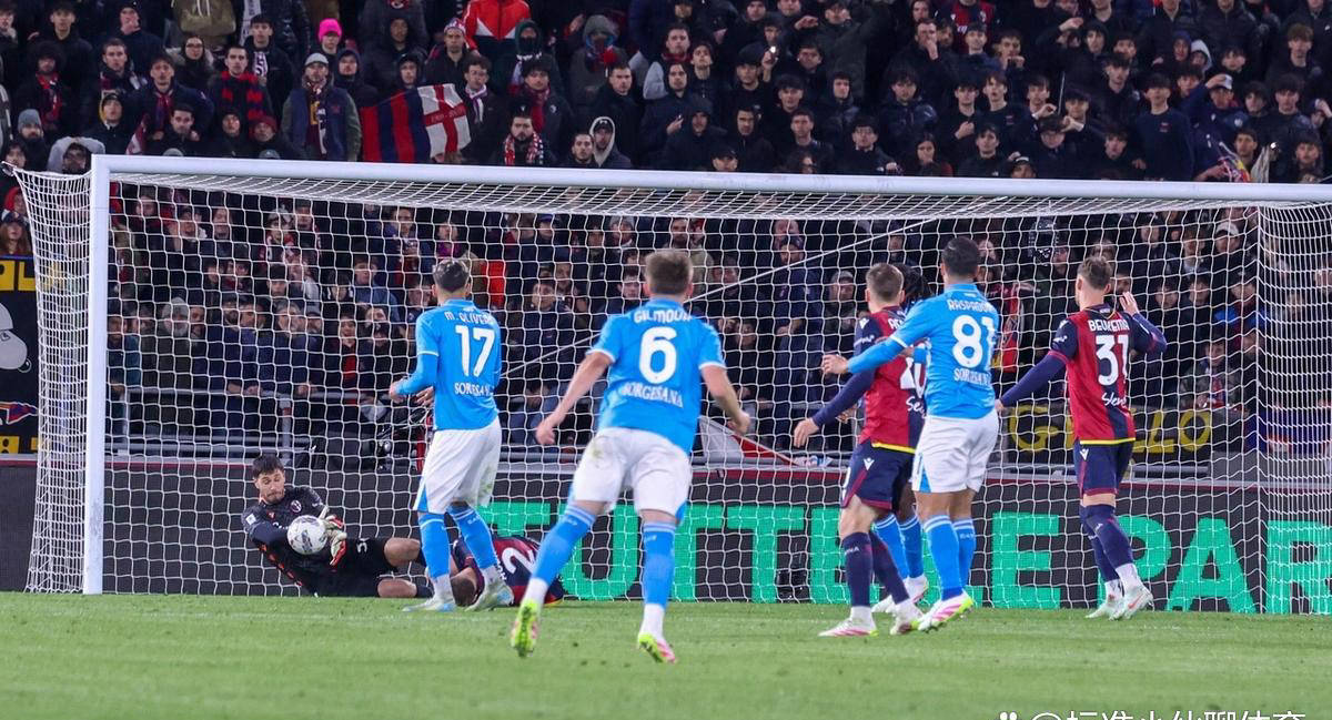 博洛尼亚1-1那不勒斯，拉瓦吉亚替补发挥出色，成为意甲争冠关键因素