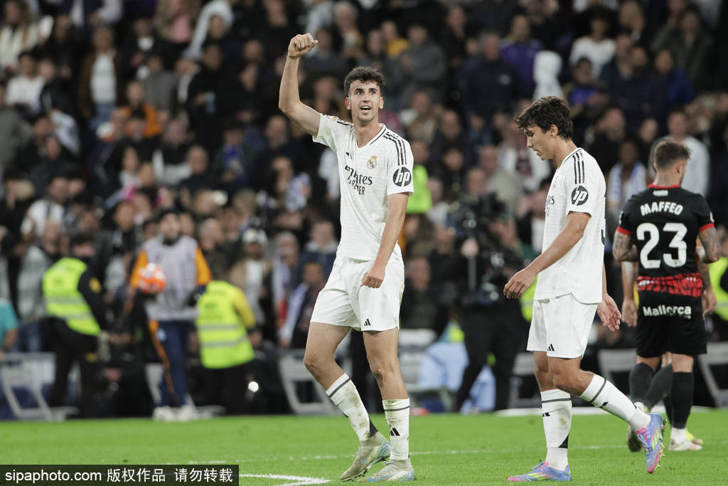 打脸旧主！从英冠下课到法甲最佳，罗塞尼奥的逆天改命之路！